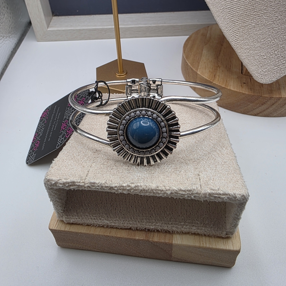 Paparazzi Silver Bracelet with Blue Accent (140)